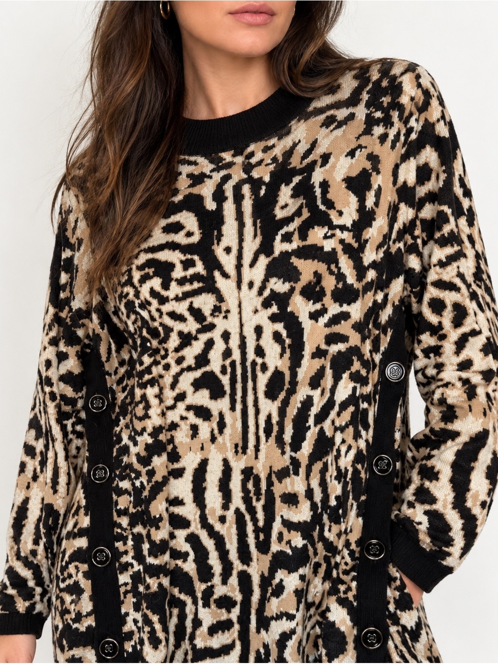 Chicos Tiger Animal Print Button Side Sweater Size 3X 3